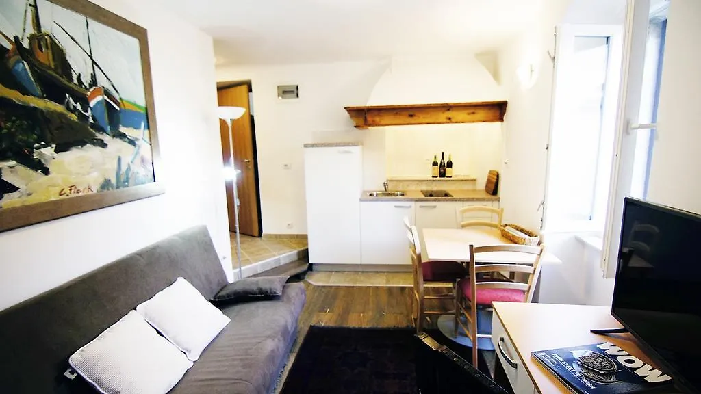 Apartments Calma Cres